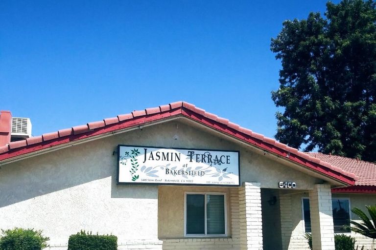 The 15 Best Assisted Living Facilities in Bakersfield, CA Seniorly